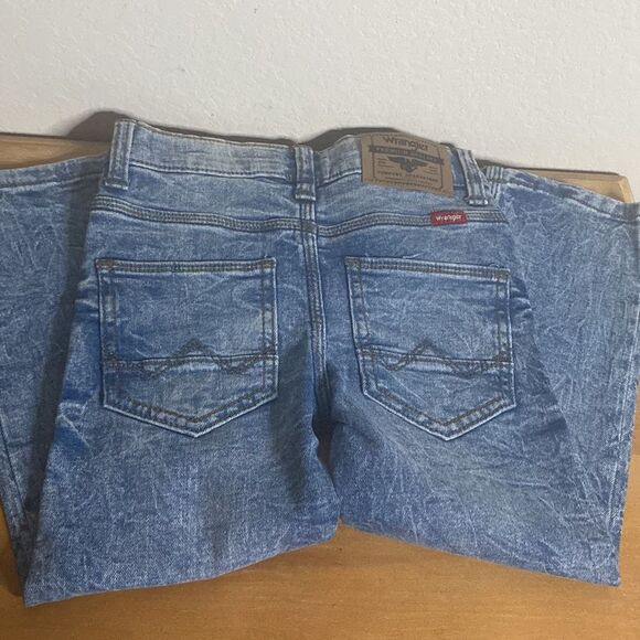 NWT Wrangler Boys' Slim Fit Jeans Bottom Blue Acid Wash Size 4 Regular CASUAL - Picture 3 of 8